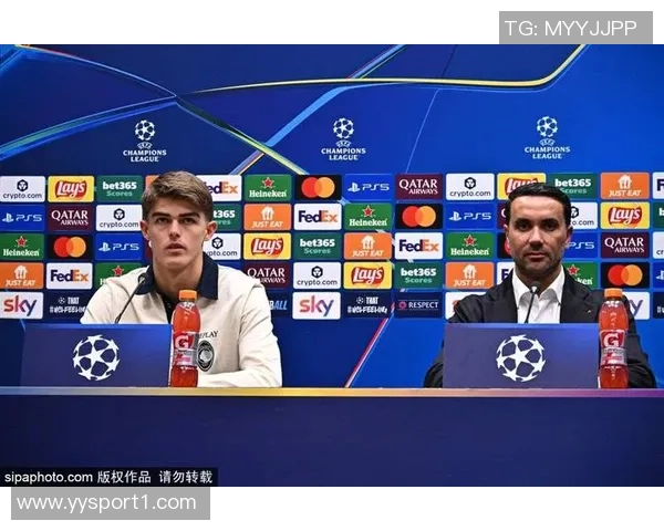 西蒙尼携马竞基金会探望医院儿童传递温暖与关爱 西蒙尼携马竞基金会探望医院儿童传递温暖与关爱