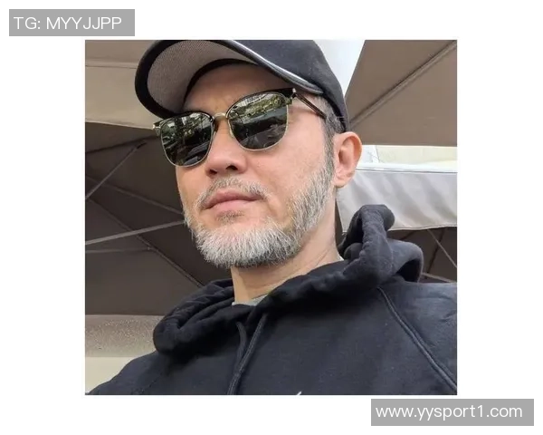 阿尔达图兰退役两年半后教练生涯显苍老面容令人唏嘘 阿尔达图兰退役两年半后教练生涯显苍老面容令人唏嘘