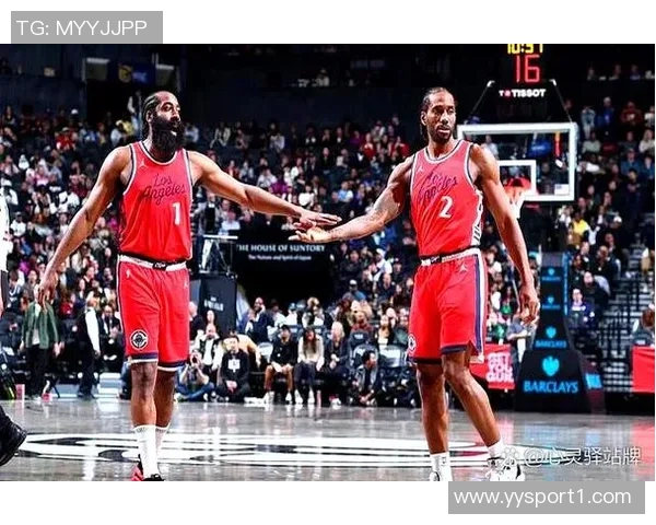 快船半场落后公牛21分哈登表现平平祖巴茨和科林斯各有贡献